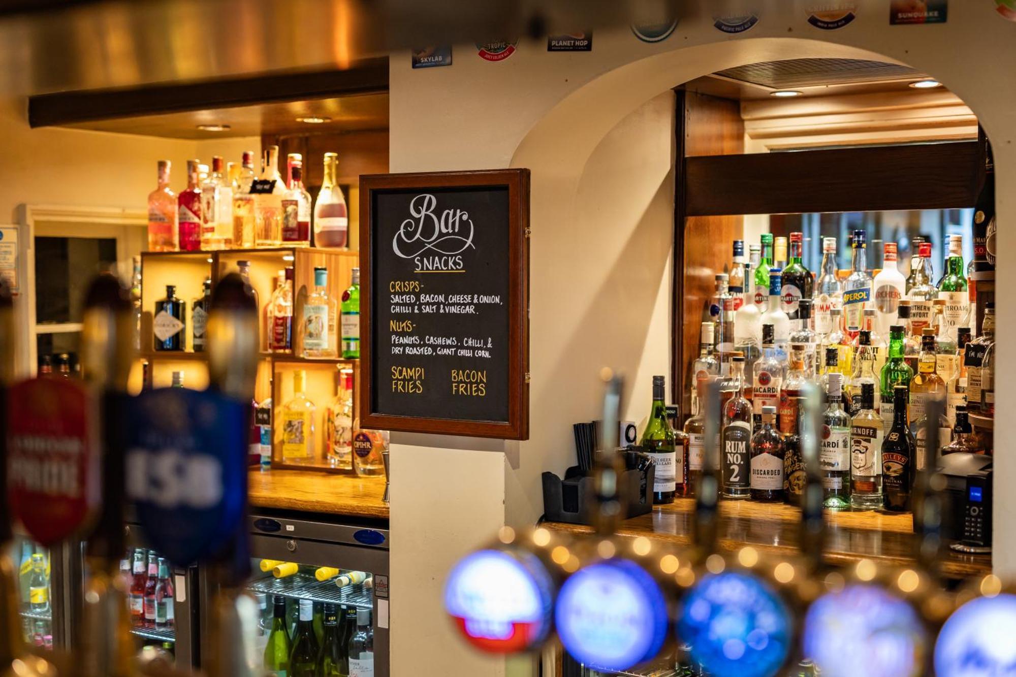 The Red Lion Hotel Ґіллінґдон Екстер'єр фото
