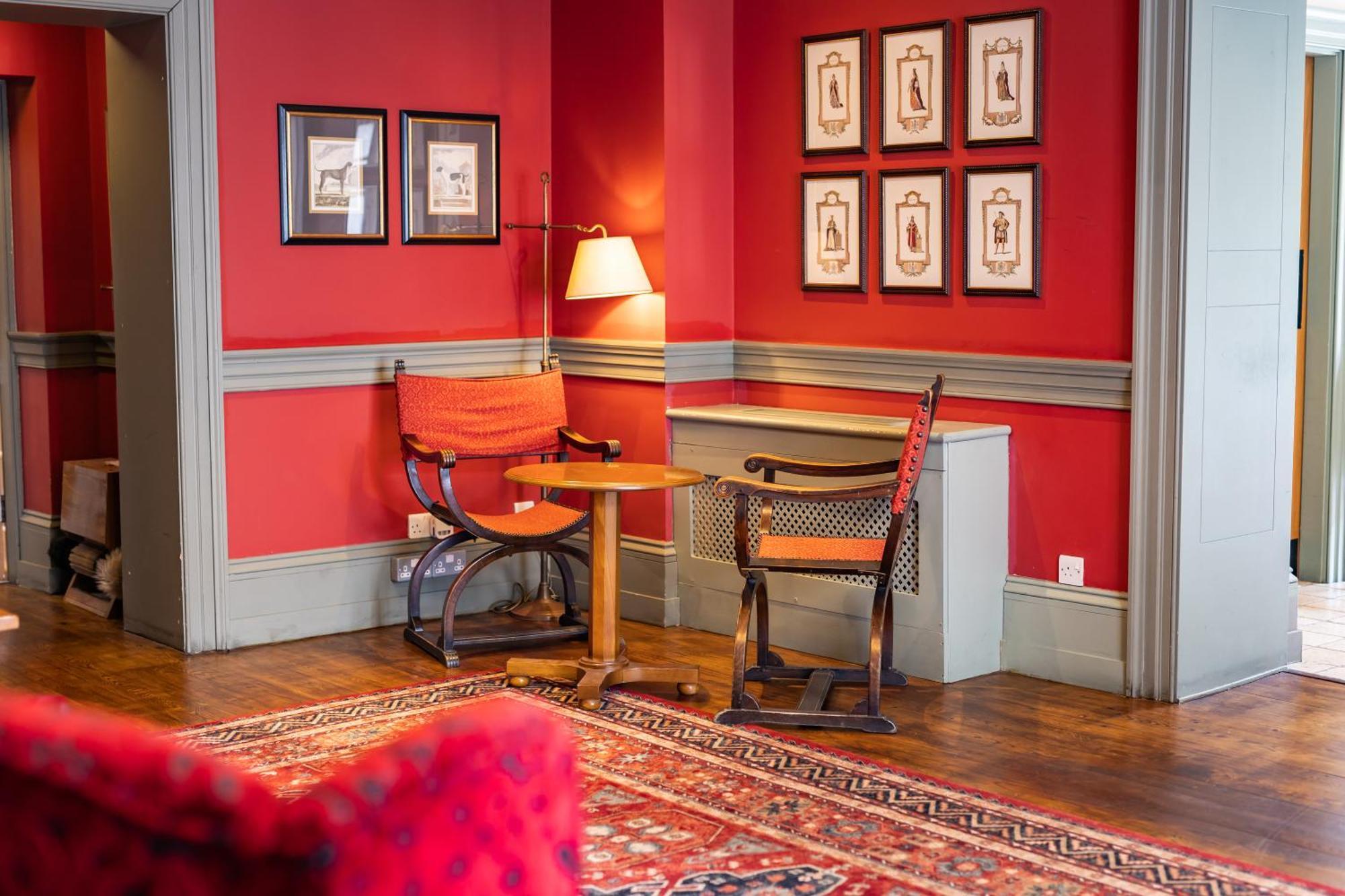 The Red Lion Hotel Ґіллінґдон Екстер'єр фото