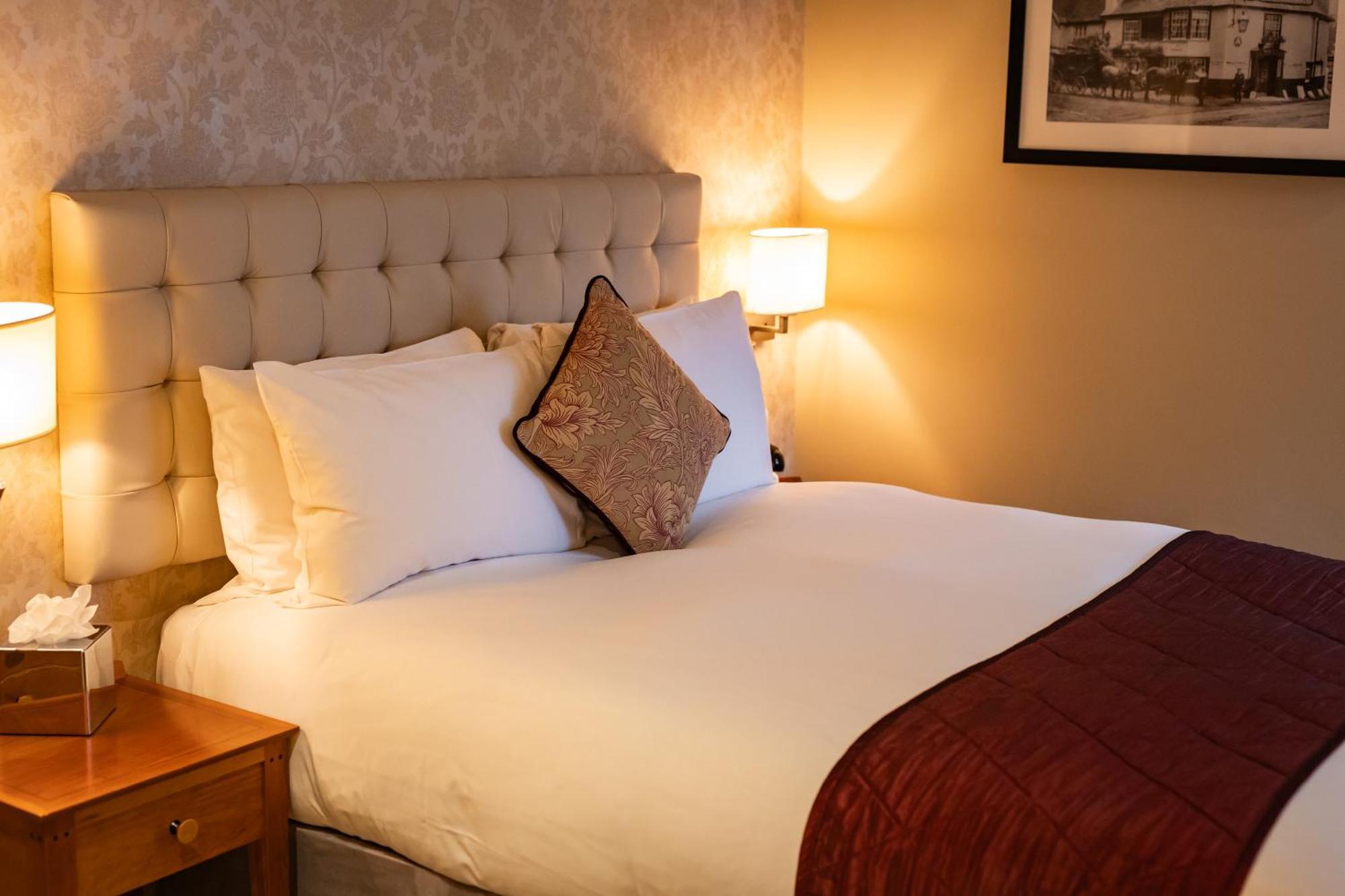The Red Lion Hotel Ґіллінґдон Екстер'єр фото